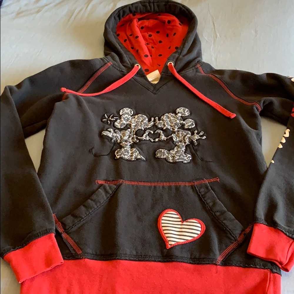 Disney ‘Minnie Loves Mickey’ Sweatshirt